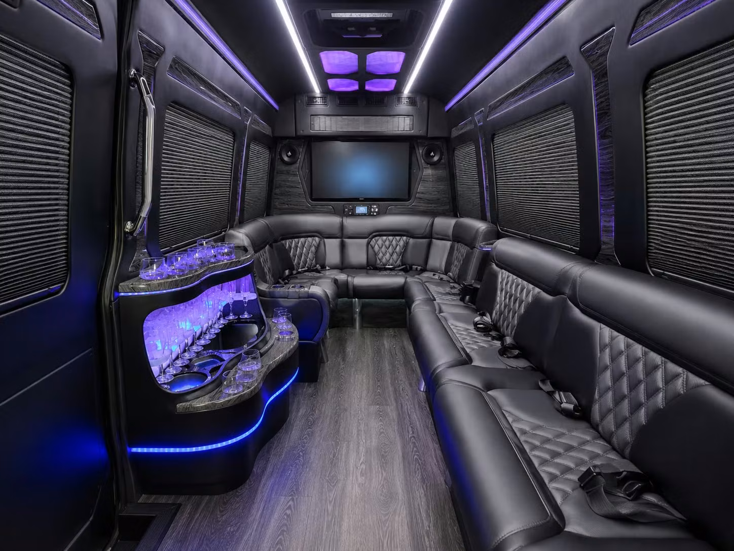 airport transfers and executive transportation for long beach business travelers