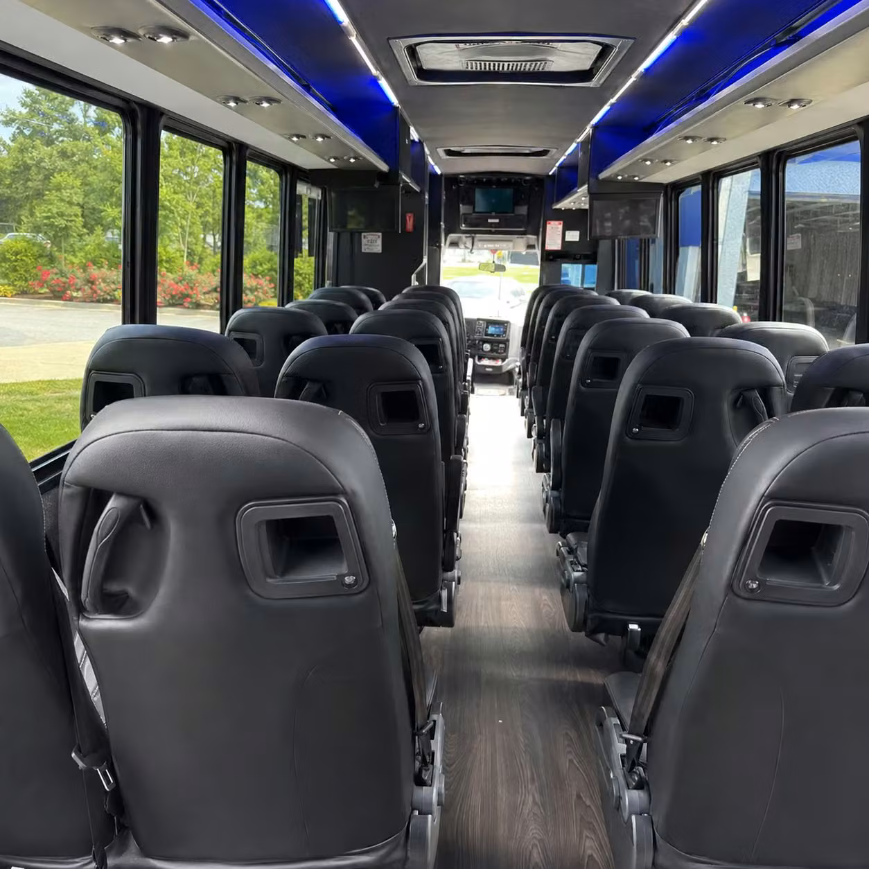 long beach 30 passenger minibus rental